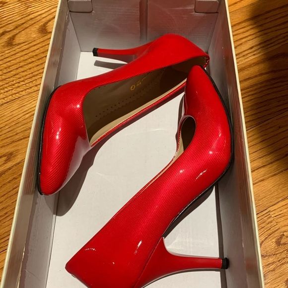 Potino Red Heels New Size 6 Made In Turkey - Picture 4 of 4